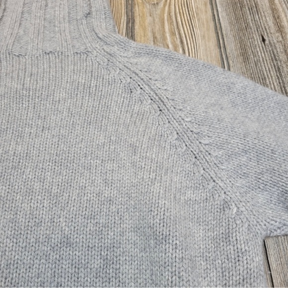 BP Studio Grey Turtleneck Sweater Medium - Picture 6 of 6